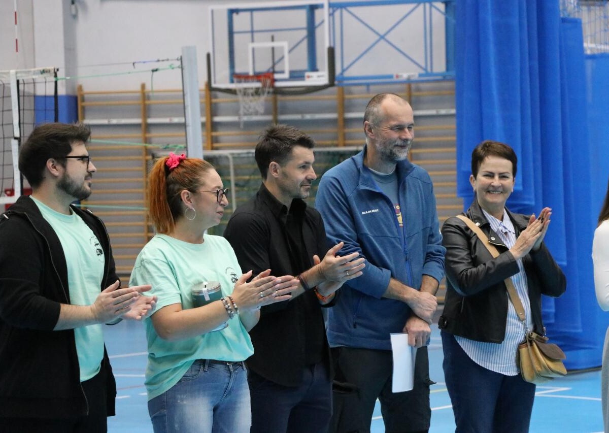 10 listopada 2024 roku w hali MOSiR w Żorach zakończył się XII Memoriał Czesława Fojcika, który zgromadził 18 drużyn z całego Śląska i Wrocławia / fot. MOSiR Żory