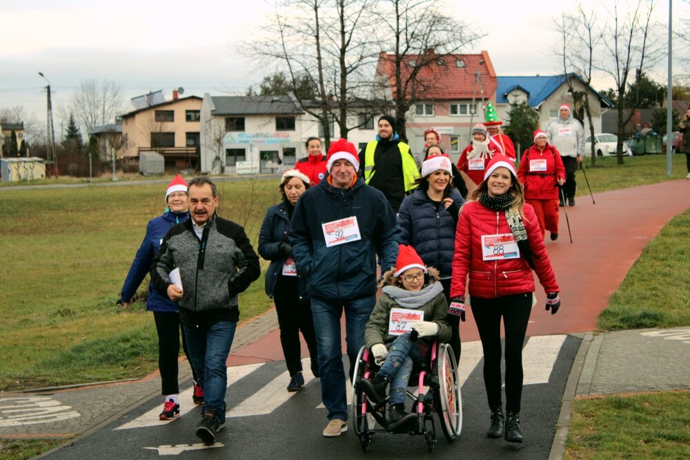 W niedzielę odbył się charytatywny bieg i marsz nordic walking na rzecz 9-letniego Artura z Żor. Zobaczcie zdjęcia!