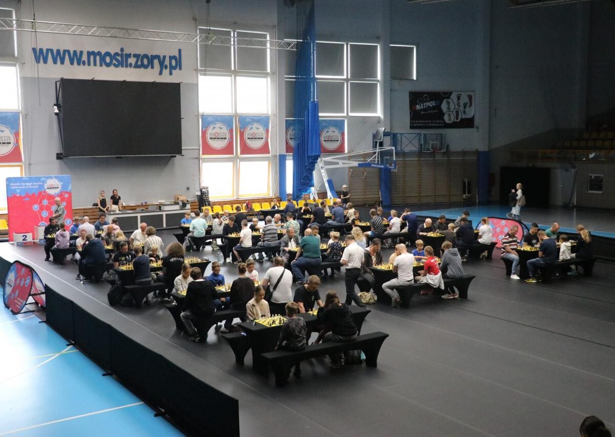 W minioną sobotę, 3 sierpnia Miejski Ośrodek Sportu i Rekreacji oraz Klub Sportowy Roszada Żory byli organizatorami „Otwartego Wakacyjnego Turnieju Szachowego” / fot. MOSiR Żory