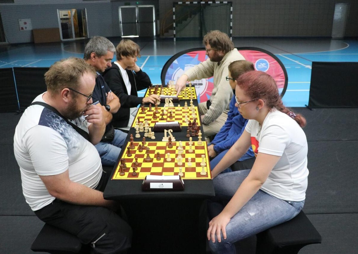 W minioną sobotę, 3 sierpnia Miejski Ośrodek Sportu i Rekreacji oraz Klub Sportowy Roszada Żory byli organizatorami „Otwartego Wakacyjnego Turnieju Szachowego” / fot. MOSiR Żory